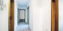 Flur Renovierte, altersgerechte 3-Zimmer-Wohnung mit Balkon - Ideal f�r Eigennutzer und Kapitalanleger