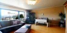 Wohnzimmer Gro�e 6-Zimmer-Wohnung mit Balkon, Garage und herrlicher Aussicht