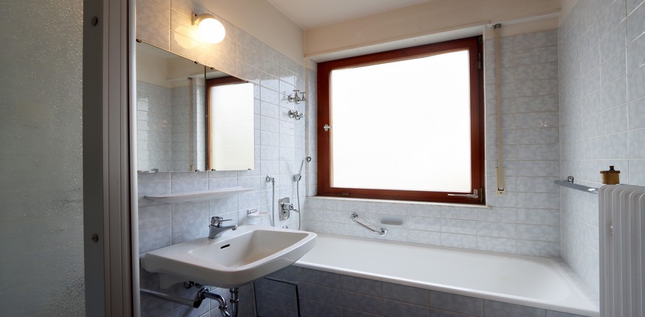 OG Badezimmer Zweifamilienhaus Pfullingen