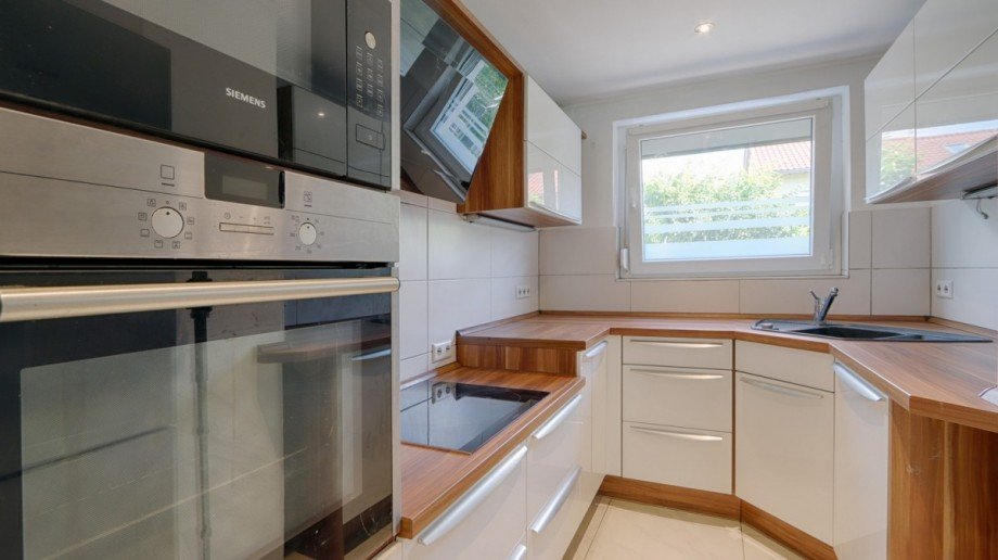 K�che mit EBK Reihenmittelhaus Reutlingen