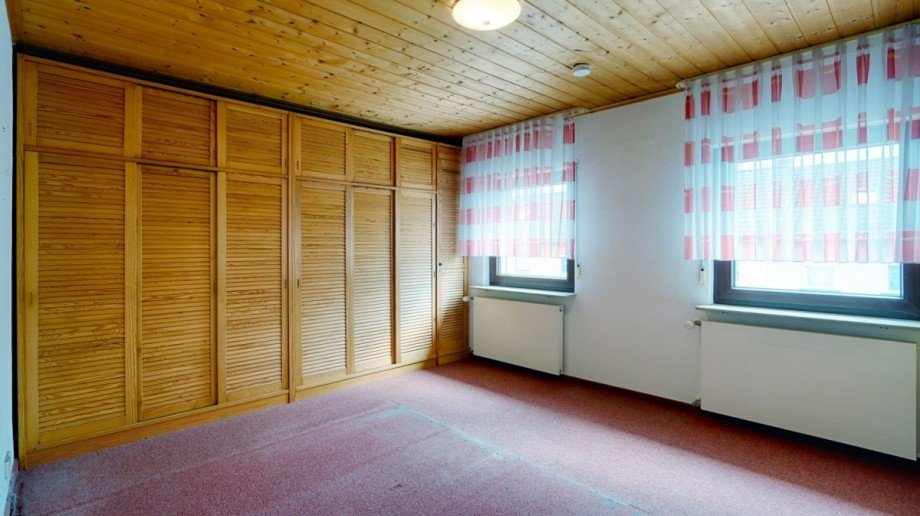Schlafzimmer OG Reihenmittelhaus Reutlingen