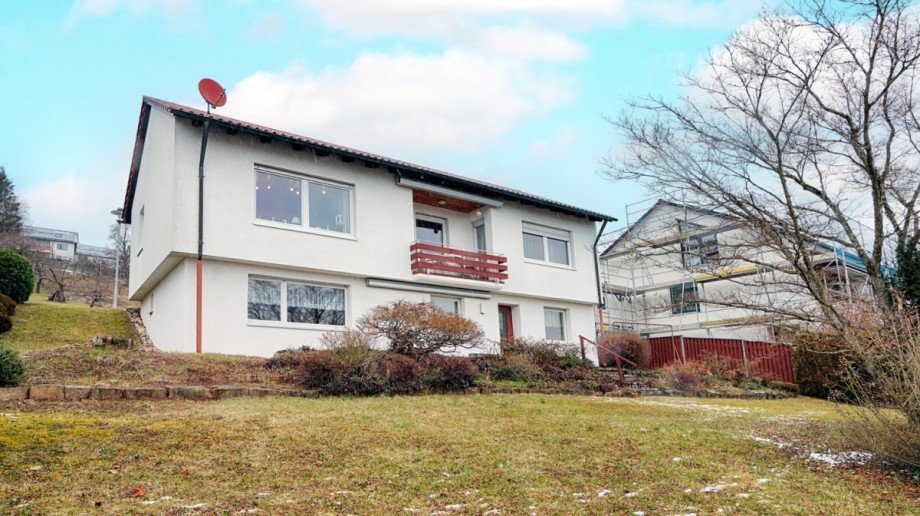 Hausr�ckseite Einfamilienhaus Pliezhausen