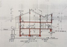 Schnitt Gro�z�giges Design-Einfamilienhaus mit Kamin und Weitblick