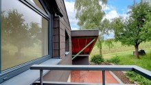 Balkon I Gro�z�giges Design-Einfamilienhaus mit Kamin und Weitblick