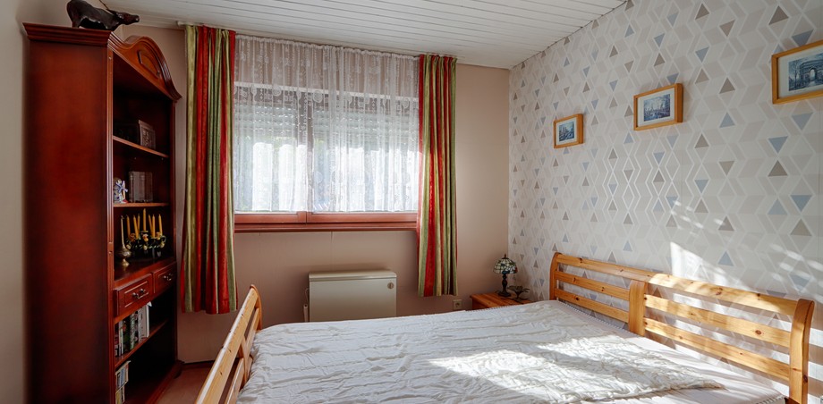 Raum II (EG) Zweifamilienhaus Lichtenstein-G�llesberg