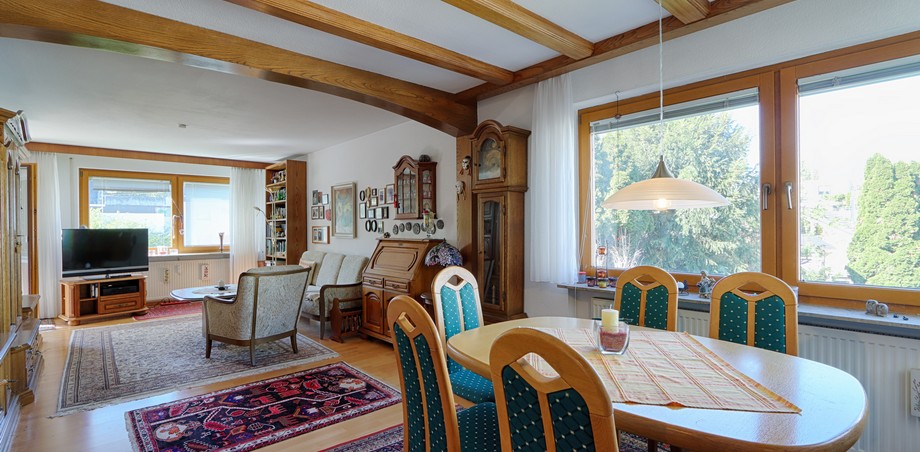 Wohnzimmer (d) Etagenwohnung Reutlingen