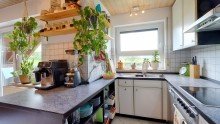 K�che mit EBK ***Provisionsfrei*** Tolle Aussicht! Gepflegte 3-Zi.-Wohnung plus Dachgeschoss-Studio zum Wohlf�hlen