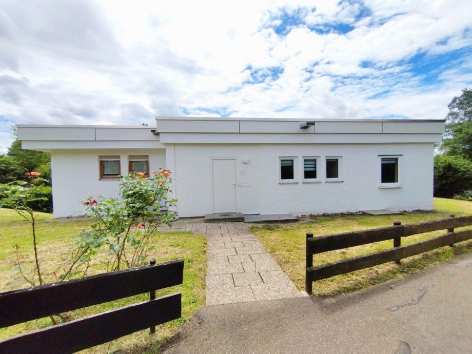 Au�enansicht (a) Bungalow Reutlingen / Orschelhagen