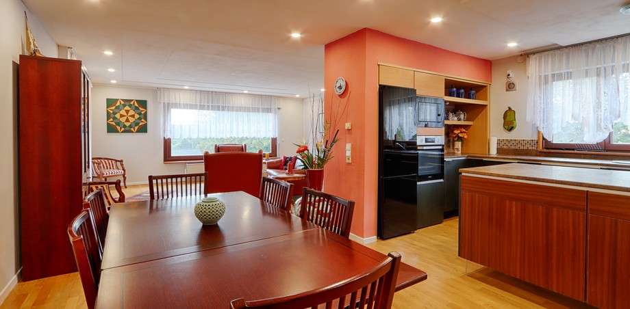 Essbereich (EG) Zweifamilienhaus Lichtenstein-G�llesberg