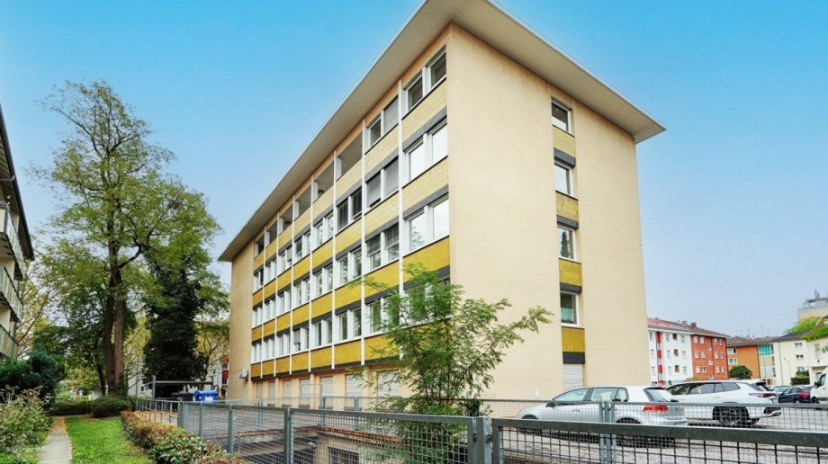 Hausseite B�rohaus Reutlingen