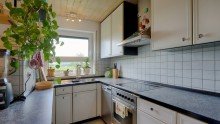 K�che ***Provisionsfrei*** Tolle Aussicht! Gepflegte 3-Zi.-Wohnung plus Dachgeschoss-Studio zum Wohlf�hlen
