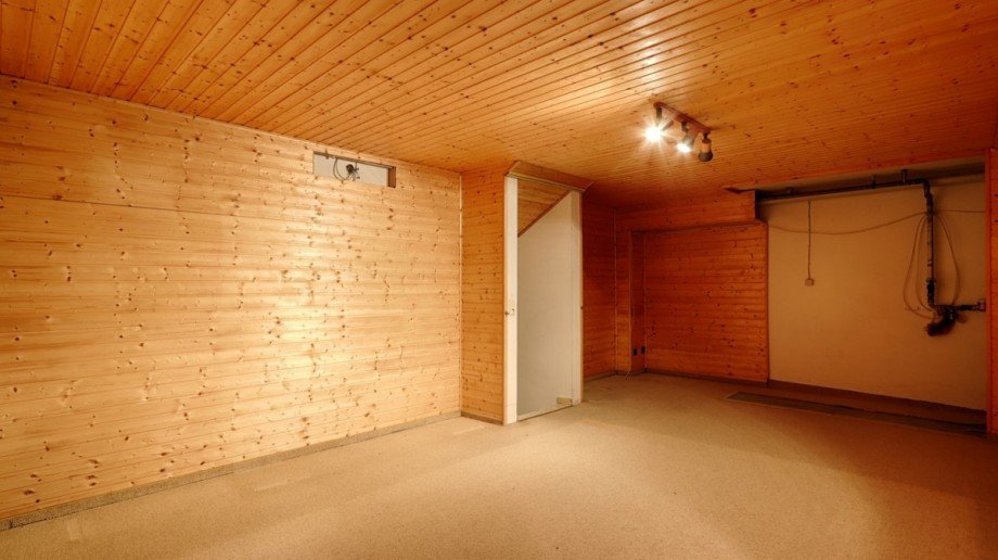 Hobbyraum Doppelhaush�lfte Reutlingen