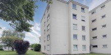 Hausfront (a) 4 �-Zimmer-Wohnung - mit gro�em Balkon und Blick ins Gr�ne  - Aufzug
