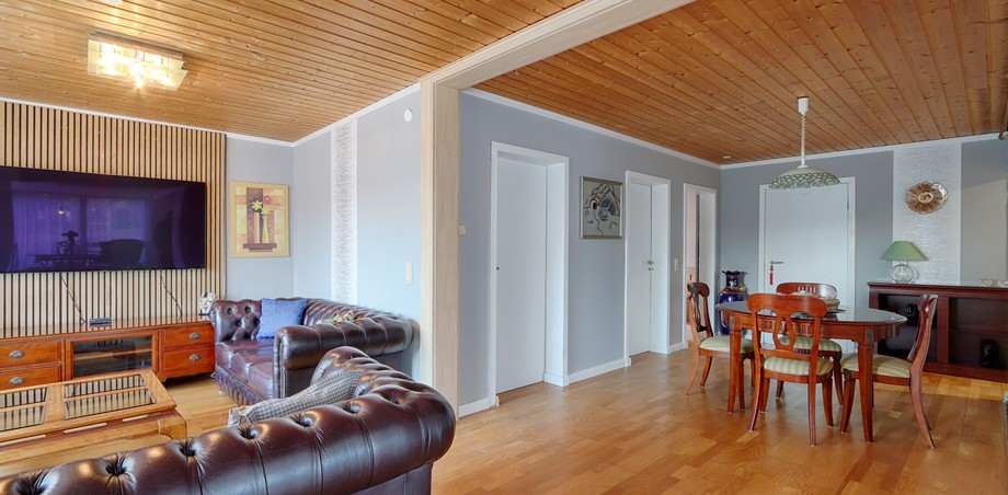 Wohn-Essbereich (UG) Zweifamilienhaus Lichtenstein-G�llesberg