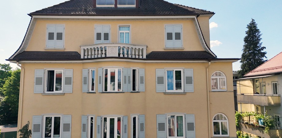 Hausfront Mehrfamilienhaus T�bingen