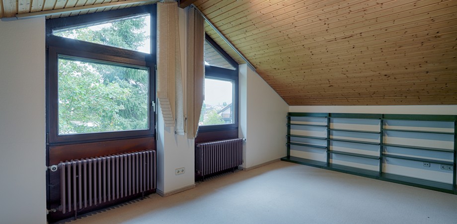 Zimmer II OG Einfamilienhaus Reutlingen