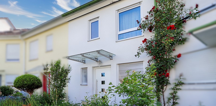 Hausfront Reihenmittelhaus Reutlingen