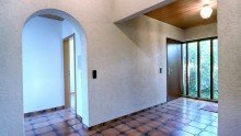 Flur Au�ergew�hnliches Architektenhaus mit Einliegerwohnung und gro�em Grundst�ck