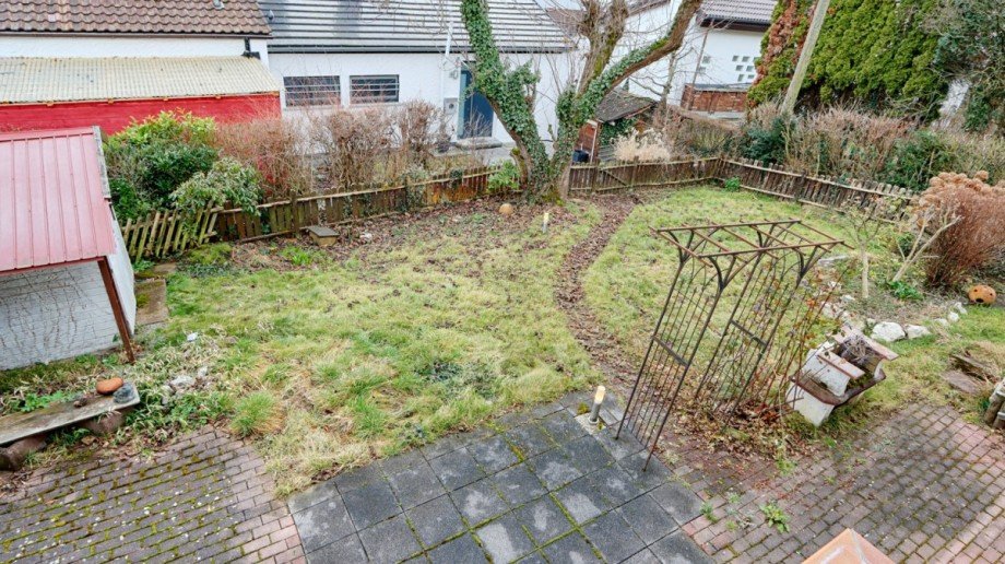 Garten Doppelhaush�lfte Eningen unter Achalm