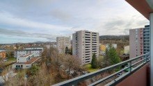 Balkon Sanierungsbed�rftige 1-Zimmer-Hochhauswohnung im Efeu mit Balkon und Garage