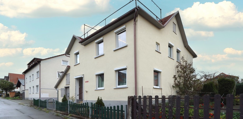 Haus_verkaufen_Reutlingen_$AB_Hausfront_b Einfamilienhaus Reutlingen