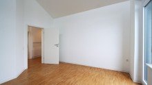 Raum V Gro�z�giges Design-Einfamilienhaus mit Kamin und Weitblick
