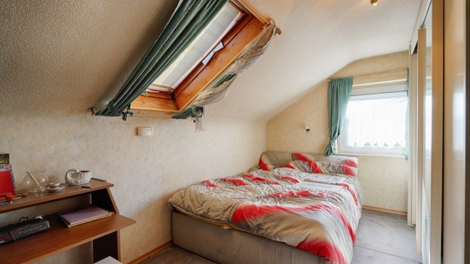 Zimmer DG Reiheneckhaus Reutlingen