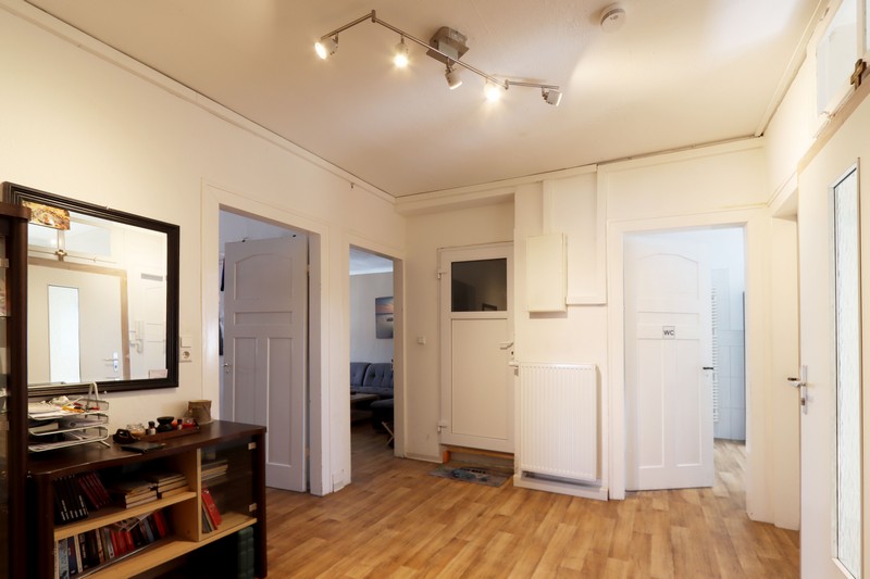 4-Zi.-Whg. DG Wohn- / Gesch�ftshaus Pfullingen