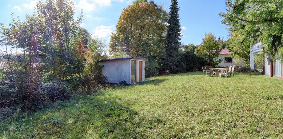 Garten Zweifamilienhaus Lichtenstein-G�llesberg