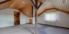 Raum II (OG) Gro�z�giges Mehrgenerationenhaus in Traumlage: Wohnen, wo andere Urlaub machen - gro�es Grundst�ck am Waldrand