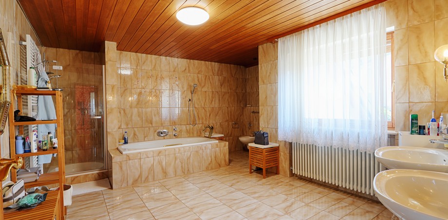Badezimmer Einfamilienhaus Dettingen an der Erms