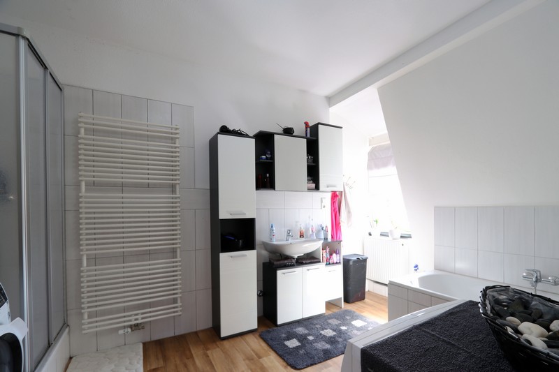 4-Zi.-Whg. DG Wohn- / Gesch�ftshaus Pfullingen