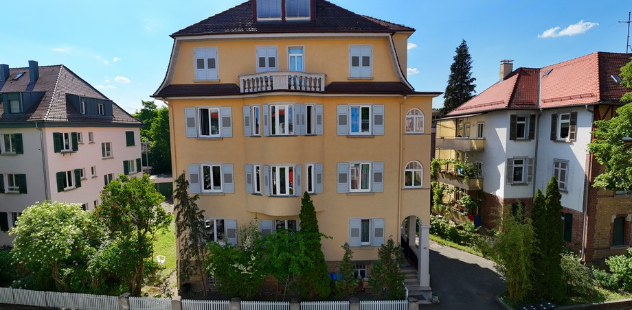Hausfront Mehrfamilienhaus T�bingen