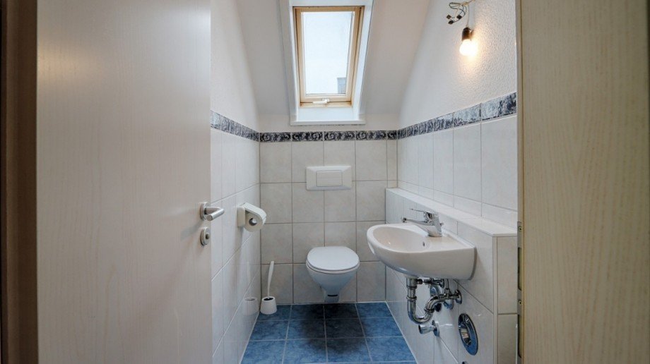 WC (OG) Einfamilienhaus Reutlingen