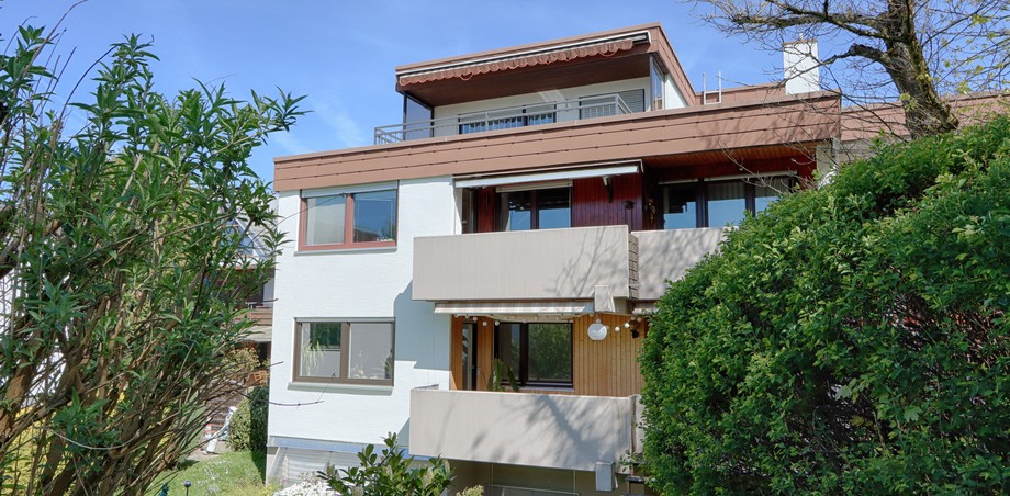 Hausr�ckseite (a) Etagenwohnung Reutlingen