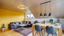 Wohnzimmer ***Provisionsfrei*** Tolle Aussicht! Gepflegte 3-Zi.-Wohnung plus Dachgeschoss-Studio zum Wohlf�hlen