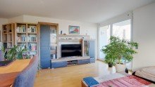 Wohnzimmer Sonnenunterg�nge inklusive: 3-Zimmer-Wohnung mit West-Balkon & Weitblick in Eningen
