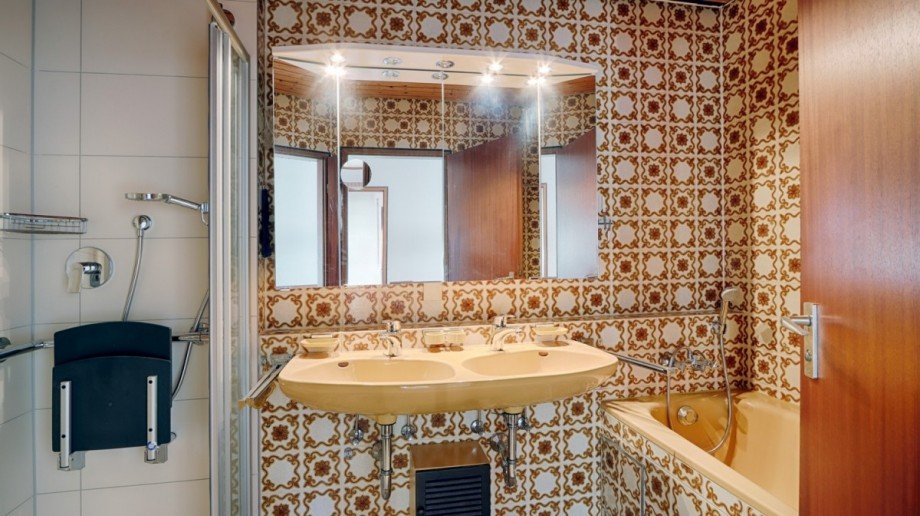 Badezimmer Doppelhaush�lfte Reutlingen