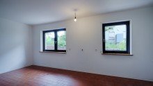 Homeoffice Gro�z�giges Design-Einfamilienhaus mit Kamin und Weitblick