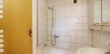 Badezimmer Renovierte, altersgerechte 3-Zimmer-Wohnung mit Balkon - Ideal f�r Eigennutzer und Kapitalanleger