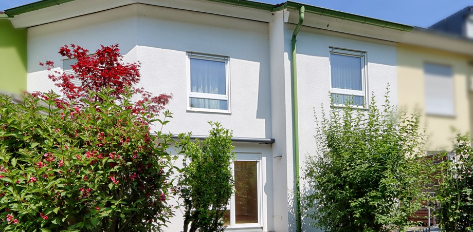 Hausr�ckseite Reihenmittelhaus Reutlingen