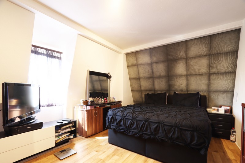 4-Zi.-Whg. DG Wohn- / Gesch�ftshaus Pfullingen