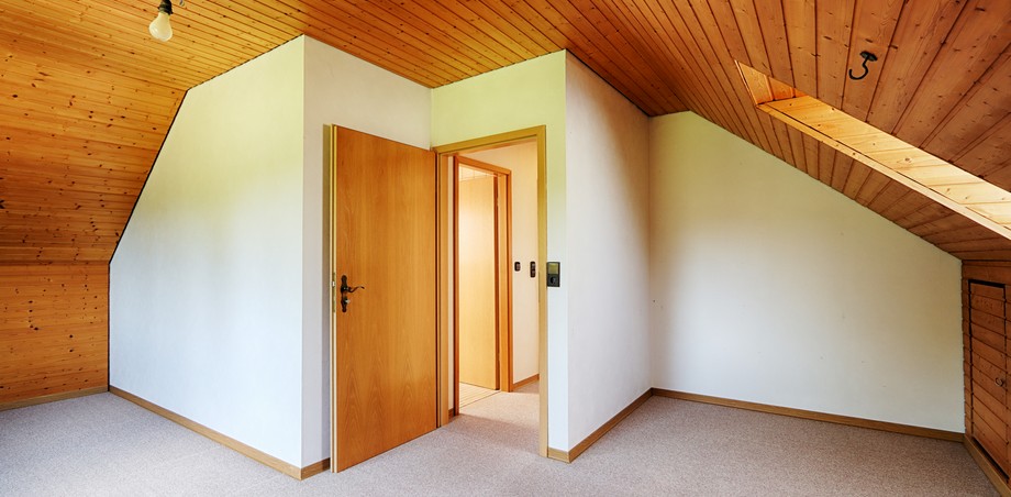 Zimmer I OG Zweifamilienhaus Reutlingen