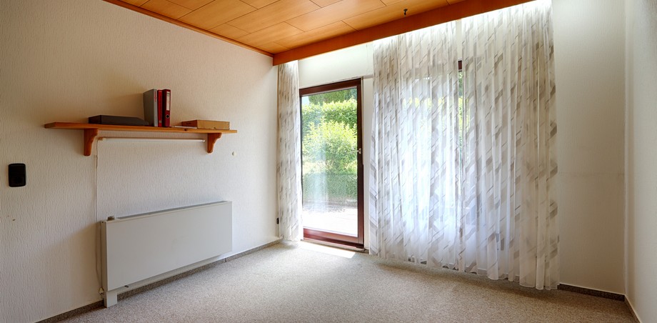 Zimmer EG II Zweifamilienhaus Reutlingen