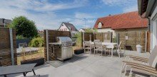 Terrasse (a) Liebevoll saniertes Einfamilienhaus mit gro�em Garten und Pool