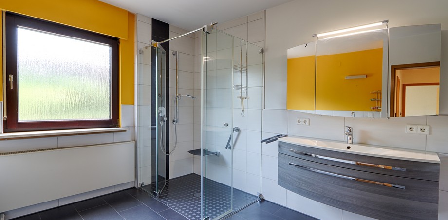 Badezimmer Zweifamilienhaus Reutlingen