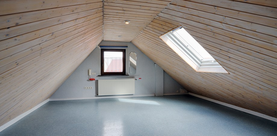 II DG Dachboden (a) Doppelhaush�lfte Reutlingen