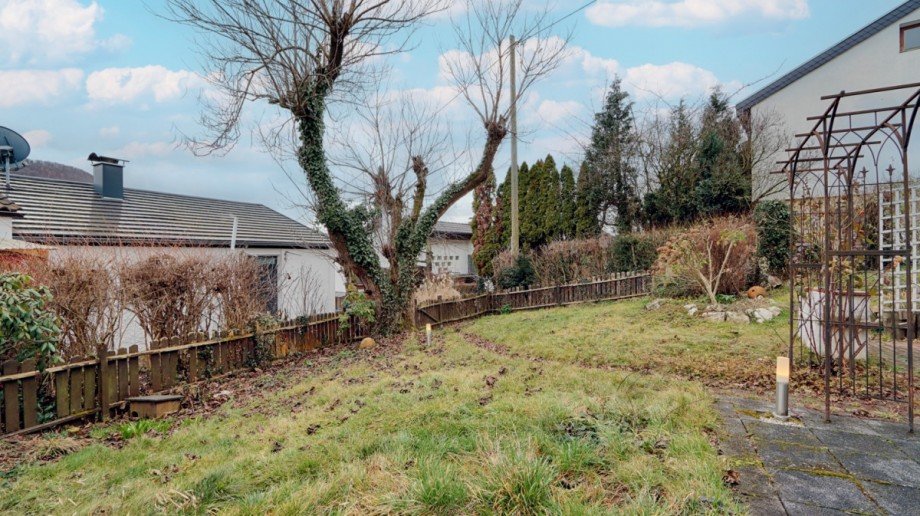 Garten Doppelhaush�lfte Eningen unter Achalm