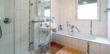 Badezimmer Moderne und toll gelegene 3-Zimmer-Wohnung im Schanzgebiet