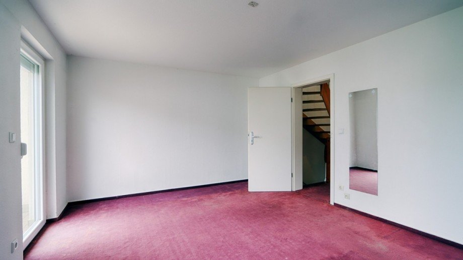 Zimmer I OG Reihenmittelhaus Reutlingen / Mittelstadt